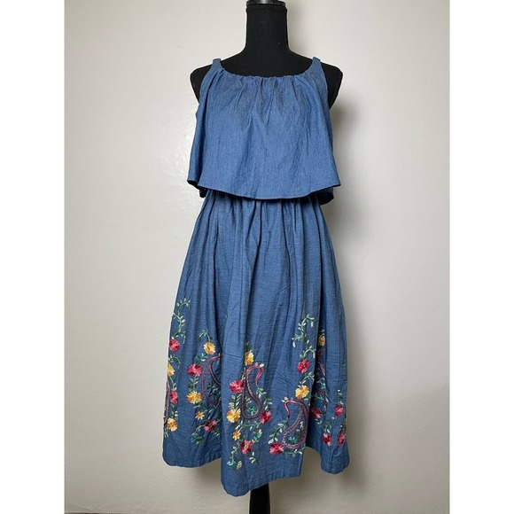 Unknown Dresses & Skirts - Demin Embroidered Elastic Waist and Straps Floral Indie Boho Dress Women's M/L